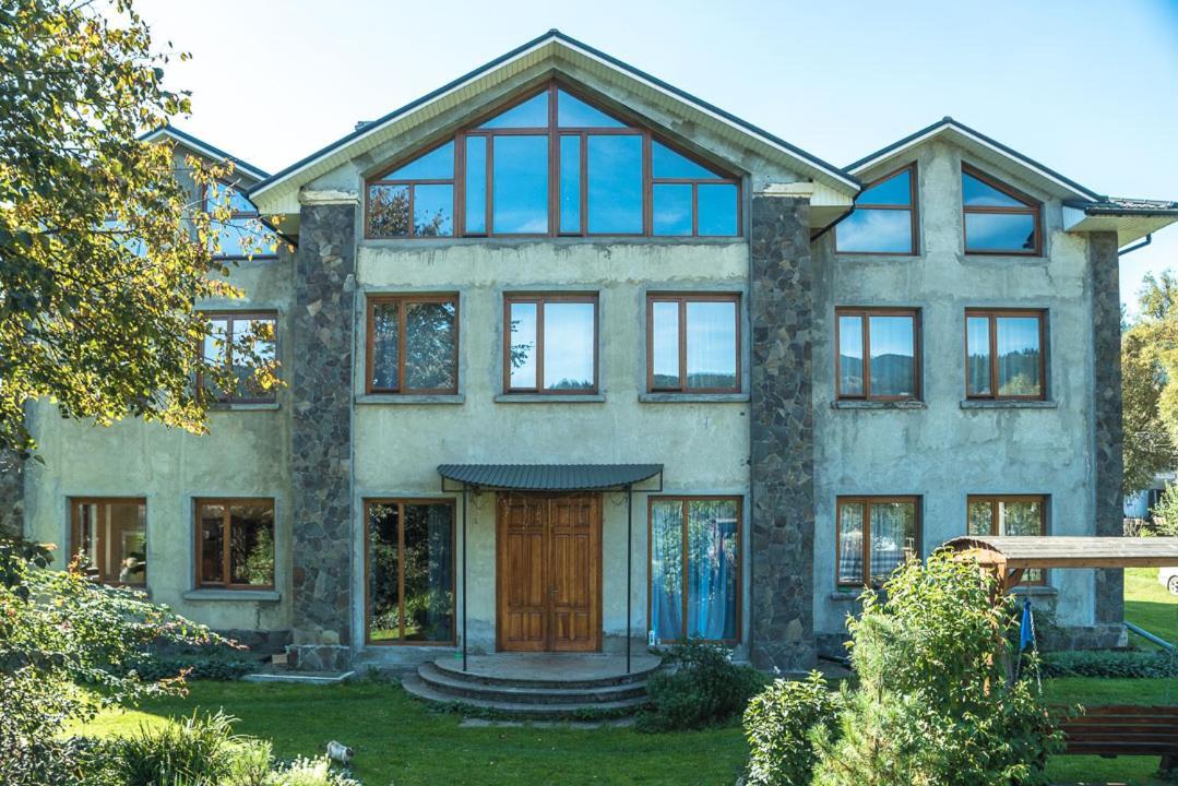 Старе Подвір'Я Verhovîna Exterior foto